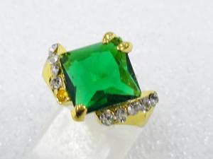 色石　指輪(9号)